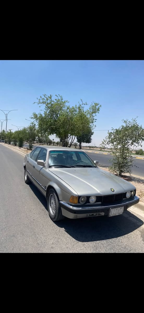سلام عليكم بي ام 735 كير اوتو كير ومحرك شرط كير ثلاث قياده غرفه جلد صبغ جديد رقم كركوك عضم عاج شرط تحويل كهربائيات كامل شغال تاخم تايرات نظيفه صدر امامي خلفي بدون عيب يحتاج جم شغالات بسيطه و ترتيب و سعره سعر تعمير وعل ٢٠٠ الف غرامه ارجعلك بعد المعامله سعره 32 وبي مجال حك جيه و راعيه شراعي يطلب عل تحويل ورقتين انزلك من سعر شراي يخابر *********** مكاني كركوك
