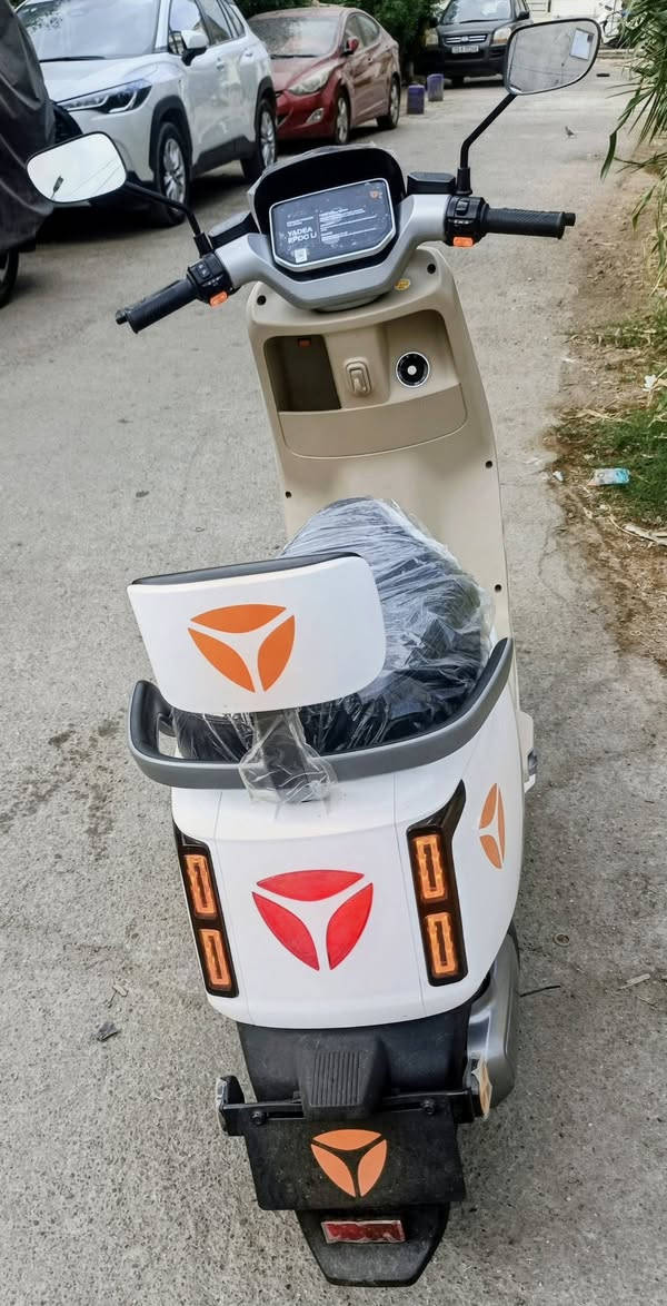 ايبوك • بطارية ليثيوم • ٧٥كم