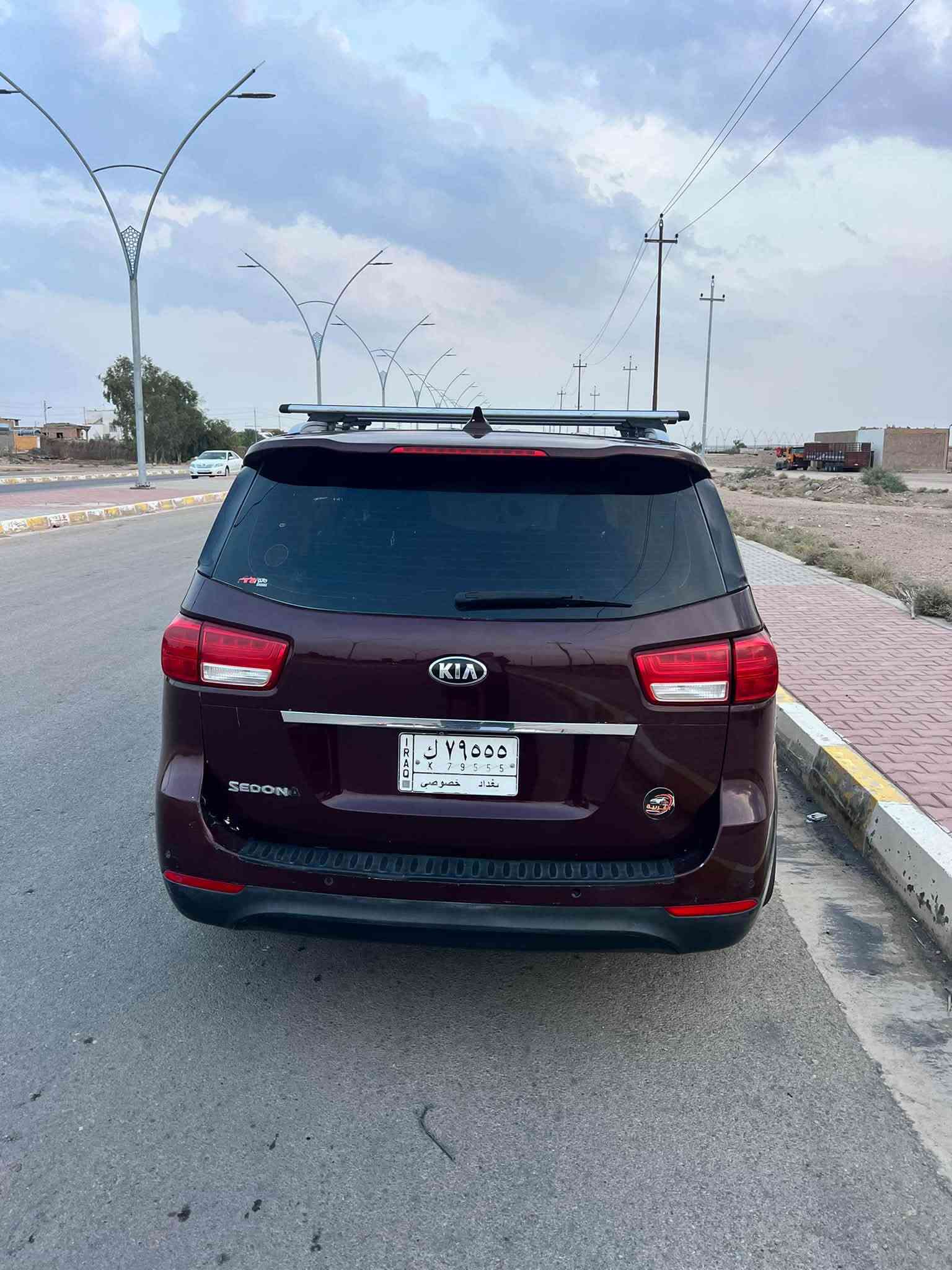 السلام عليكم
كيا سيدونا موديل 15 فول مواصفات بدون فتحه داخل بيجي السياره حلوه ونظيفه بيها خمس قطع الصندوق وجاملغات خلفيه وبوب سلايت توحيد لون السياره ماشيه 300 ميل محرك بي بدايه تنقيص الگير بشرط 
السعر 150 وبيها مجال ترهم مراوس بـ جمسي من موديل 7 حتى 12 او جارجر او اوباما بنفس السعر ماعندي فرق 
مكانهاا بغداد حي الخضراء 
ملاحظه السياره عليها غرامه 700 الف تنگطع من سعرها 
للاستفسار ***********
