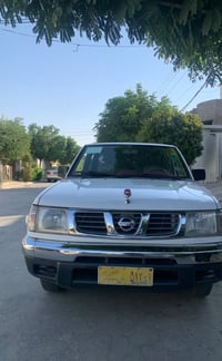 نيسان • بدون تفاصيل • اتصال