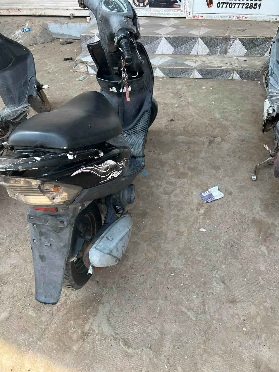 سلام عليكم دراجه ماكس عداله اللبيع
بلاديه مكينه خرسه دراجه نضيفه كلش وبي خير ويدلل الشراي حته وياهة منفيس 
متواجد خاص 
ورقم ***********
