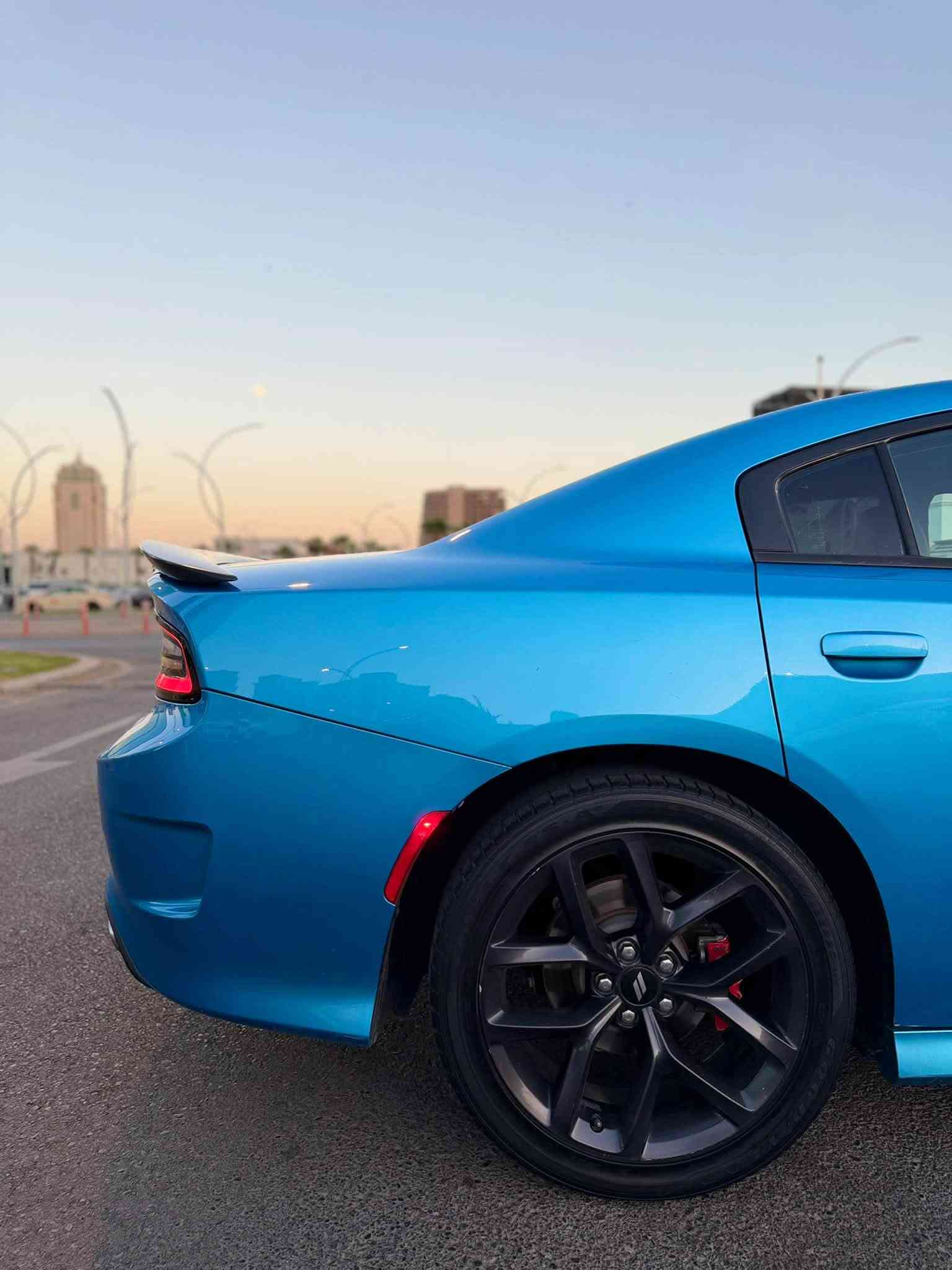 دوج جارجر GT Plus 2019

لون مميز بحري 💦( جاينه بلو )

خليجي، وكالة هارلم
فول مواصفات، 6 سلندر
محرك V6 3.6L
ماشية 69 ألف 
سلايد فتحة سقف
جناح خلفي أسود
ويل 20 أسود
مقود قيادة رياضي
مقاعد رياضية شاموا أسود
نقطة عمياء
مصابيح أمامية زنون + LED
كشافات ضباب زنون
حساسات خلفية
شاشة كبيرة + GPS ونفكيشن
سستم صوت Alpine 🔊🔊
كشنات أمامية كهربائية
كشنات ميموري
تشغيل عن بعد
مقود كهربائي + تدفئة
محدد سرعة
بلوتوث
كامرة خلفية
مرايات متحسسة للإضاءة العالية
كير شفت بالستيرن
دخول ذكي بصمة
بدون صبغ فقط تعديل بارد وبي سونار

المكان: اربيل 

رقم الهاتف: ***********
فقط اتصال
