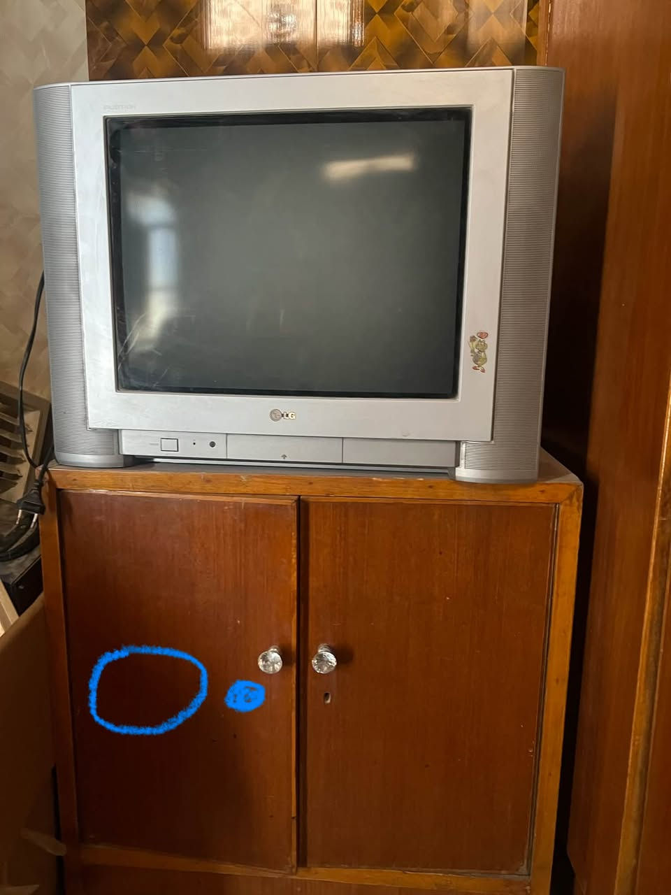 للتواصل خاص او على ‭***********‬
غساله جبيره بس تجفيف
وسبلت بس بواري ماكو

نص مكتوب في الصور:
- 75