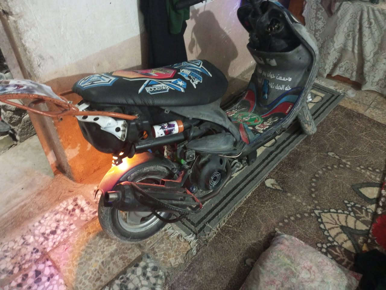 ماكس منغولي بوشه 55 شلعه معدل 
كلها مزودة سعرها 400 بيها مجال بصيط 
*********** واتساب
