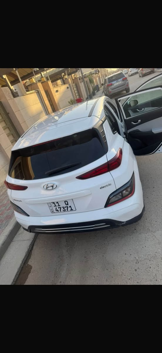السلام عليكم
كونا الكتريك
يعني كهرباء بالكامل 
سياره جديده صور الحادث مرفقه بالمنشور
موديل 2023
بغداد 
فول مواصفات 
فتحه سقف بصمه 
كشنات كهرباء هاندبريك دكمه
تحديد مسار هيترات بالكشن 
تشغيل عن بعد
رادار امامي خلفي
توقف ذاتي
كيجات ديجتال 
السياره جاهزه من كير ومحرك وصدر وتبريد
سعرها مناسب جدا وتكدر تشوف خواتها بيش معروضات
سعرها 125 
مكاني بسمايه او البياع
***********
