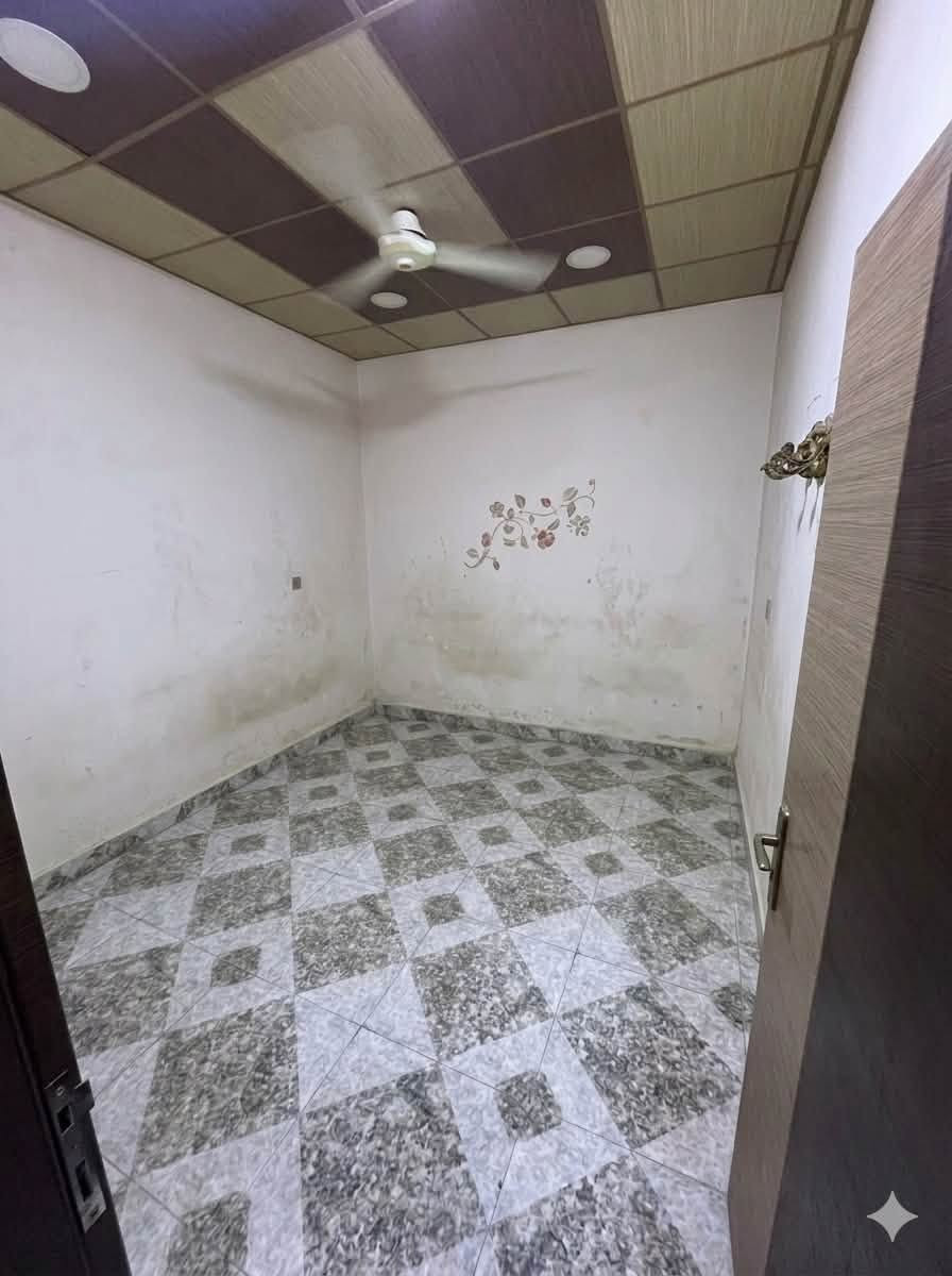 سلام عليكم بيت للبيع زراعي

بيه غرفتين نوم و استقبال و مطبخ و حوش بيتونه 

مساحه 100م واجه 7 ونص 

خدمات كامل ماي كهرباء شارع تبليط

سعر بيت 82قفله 

عنوان  كركوك  خلف تجاري حي واسطي قرب دائراء المعوقين 

ال شراي  يتصل ***********
