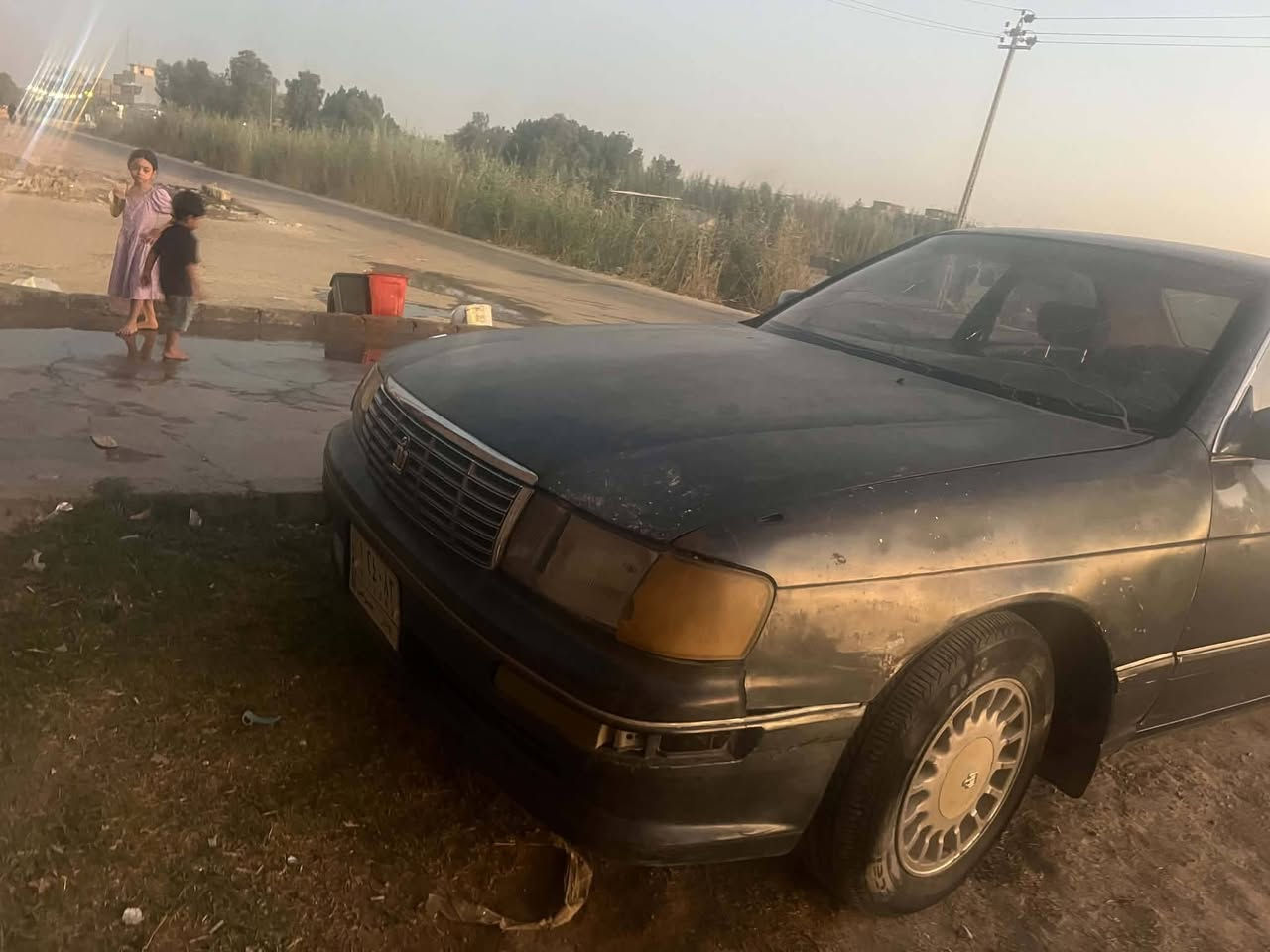 سلام عليكم للبيع كراون بطه منفصل ١٩٩٤ مكينه ثنين ونص و كير ذاك اليوم شادهن سياره خير من الله ترايك وين متريد السياره اصولي بدون كص ابلادي من كلشي بيها بارد بصيط بل جاملغ الخلفي اليسار السياره احله من اصور الله شاهد اصولي لحد يطبلي ايكلي السياره شبيها كصه السياره كل كصه ما بيها تجي شوف بعينك السياره معروضه ٤٠ وبيها مجال بسيط وترهم مراوس رقم انبار ***********بس اتصال ***********هاذا بس واتساب انهايته 4000 مكاني بغداد ابو غريب
