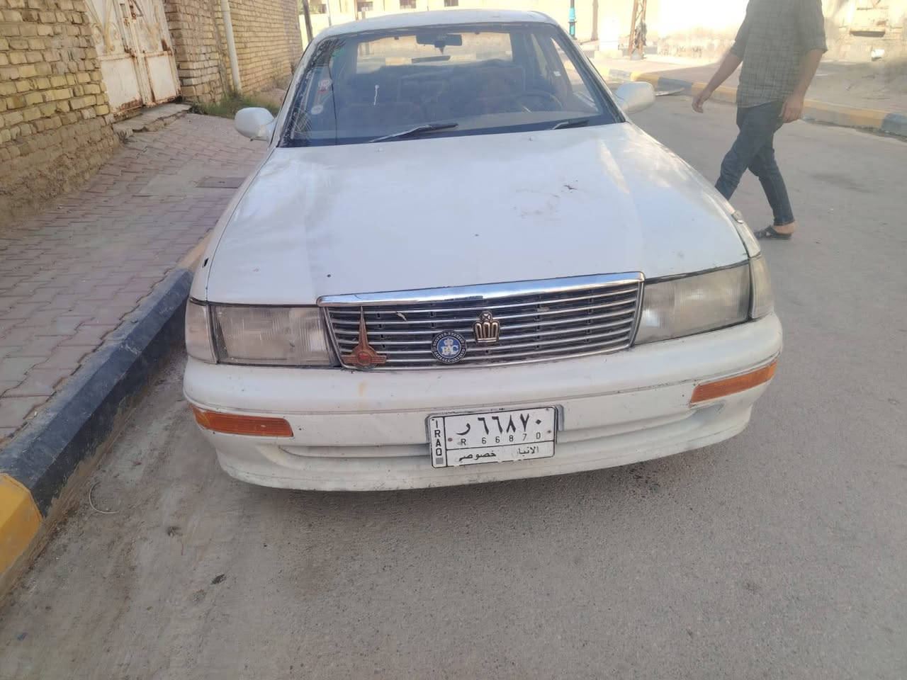 سياره للبيع موديل 91 رقم انبار بطه سعر ٣٠ وبيه مجال لشراي لاستفسار أكثر عرقم *********** بي واتساب واصوليه من كلشي مكانه واسط
