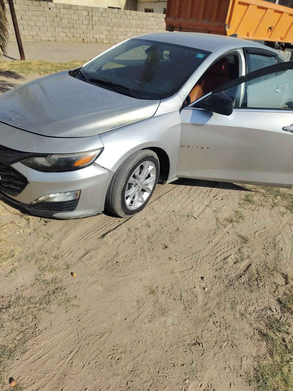 للبيع سياره ماليبو موديل 2019 سياره أمريكي مكينه 2400 سياره فول مواصفات حادثها جاملغ امامي بدون دواخل  رقم بغداد سنويه باسمي تحويل مباشر العنوان بغداد السعر 87 وبيها مجال قليل للاستفسار 
***********
***********
