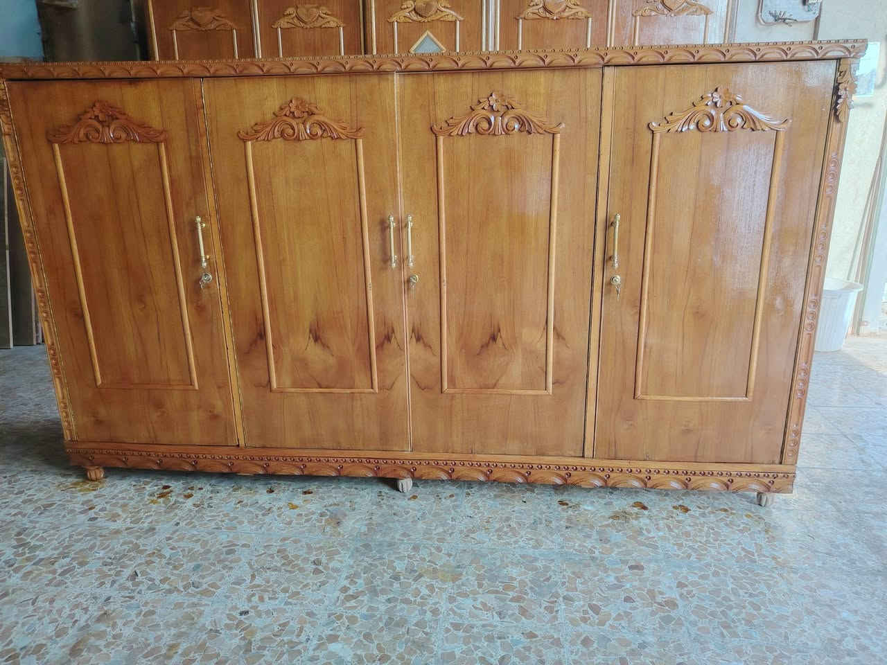 مناميه لبيع لطول ٢٥٠ولعلو١٥٠فصال ثقيل شرط توصيه سعر ٢٠٠الف بيامجال *********** لرقم ب
