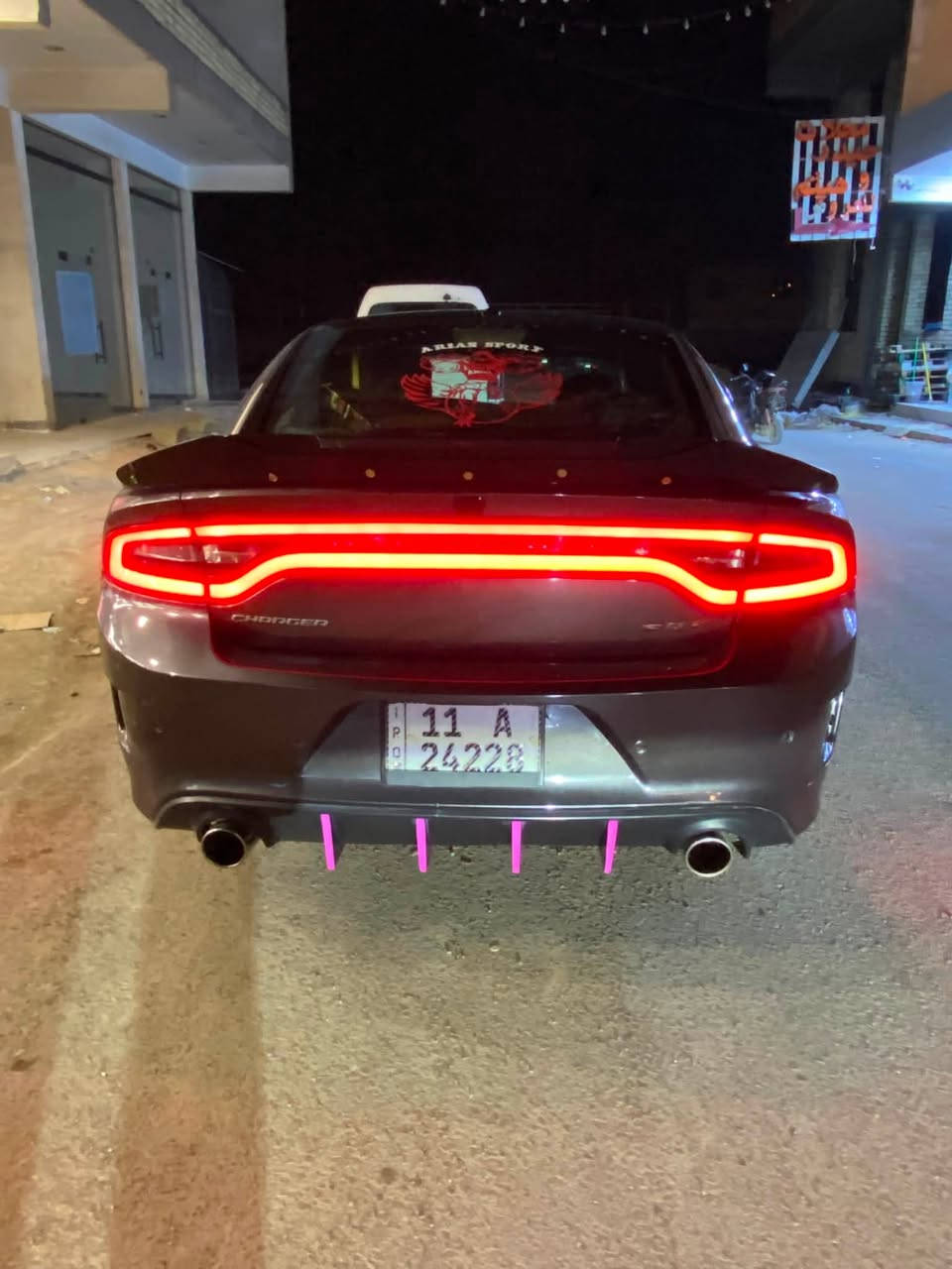 السلام عليكم 
Dodge Charger 2015 | دوج تشارجر 2015
سيارة ملكية استخدام شخصي بحالة ممتازة وجاهزة من كافة النواحي (مال جناي)، بدون أي مصاريف.
المواصفات:
 الموديل: 2015 (أصل)
 الرقم: بغداد دولي (باسم صاحب السيارة / تحويل مباشر)
 المواصفات الداخلية: شاشة كبيرة
 المحرك والكير: كير، محرك، وتبريد ثلج بحالة ممتازة
 القطع الاستهلاكية: صدر جاهز بالكامل
 الوجهية: البجم كبس
حالة البودي والملاحظات:
 الحادث: بسيط جداً (جاملغ أيمن فقط)
 الداخل: بدون دواخل نهائياً
 الاستخدام: شخصي، لم تُستخدم في خطوط أو إجهاد
السعر والعنوان:
 السعر: 16,600 $ (166 ورقة)
 الموقع: بغداد - مقابل مجمع بسماية السكني
 للتواصل والاستفسار: ***********
