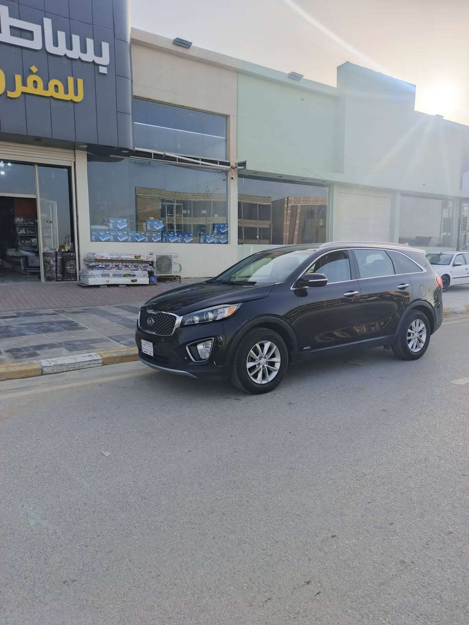 جمعه مباركه// كيا سورنتو موديل 18 رقم بغداد باسمنه 7 راكب مكينه 2400 سياره جديده مكينه كير تبريد قطعتين حداديه طخم تاير سعرها 165 رقمي واتساب ***********
