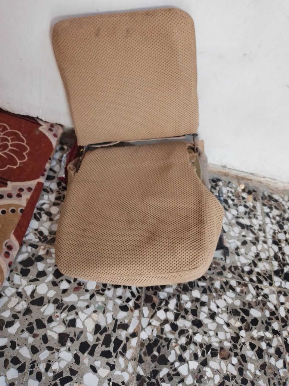 كشن قلاب • كوستر ونيسان