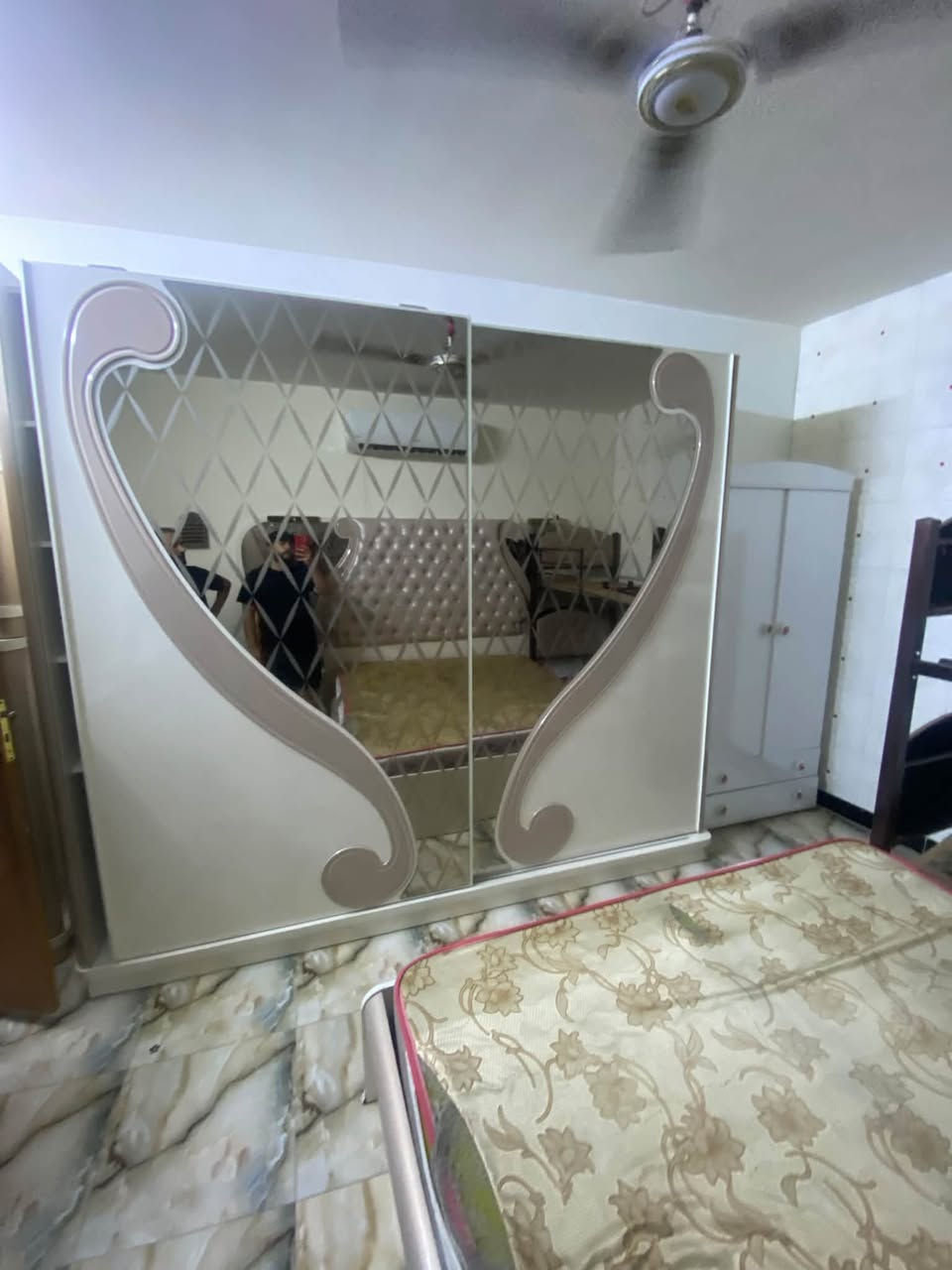 غرفة نوم • مستعمل قليل • بيه مجال