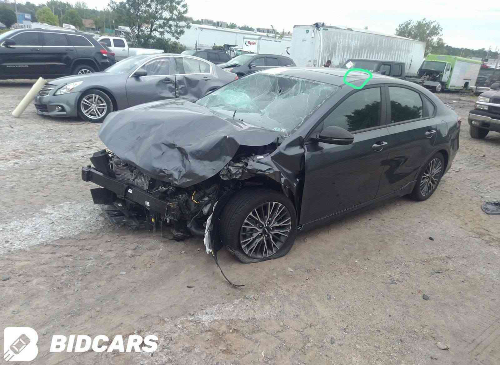 السلام عليكم فورتي مديل 24 وارد امريكي معوقين حادثها موجود بل صور مكينه بيها كازكيت سعرها 115
***********

نص مكتوب في الصور:
- BIDCARS