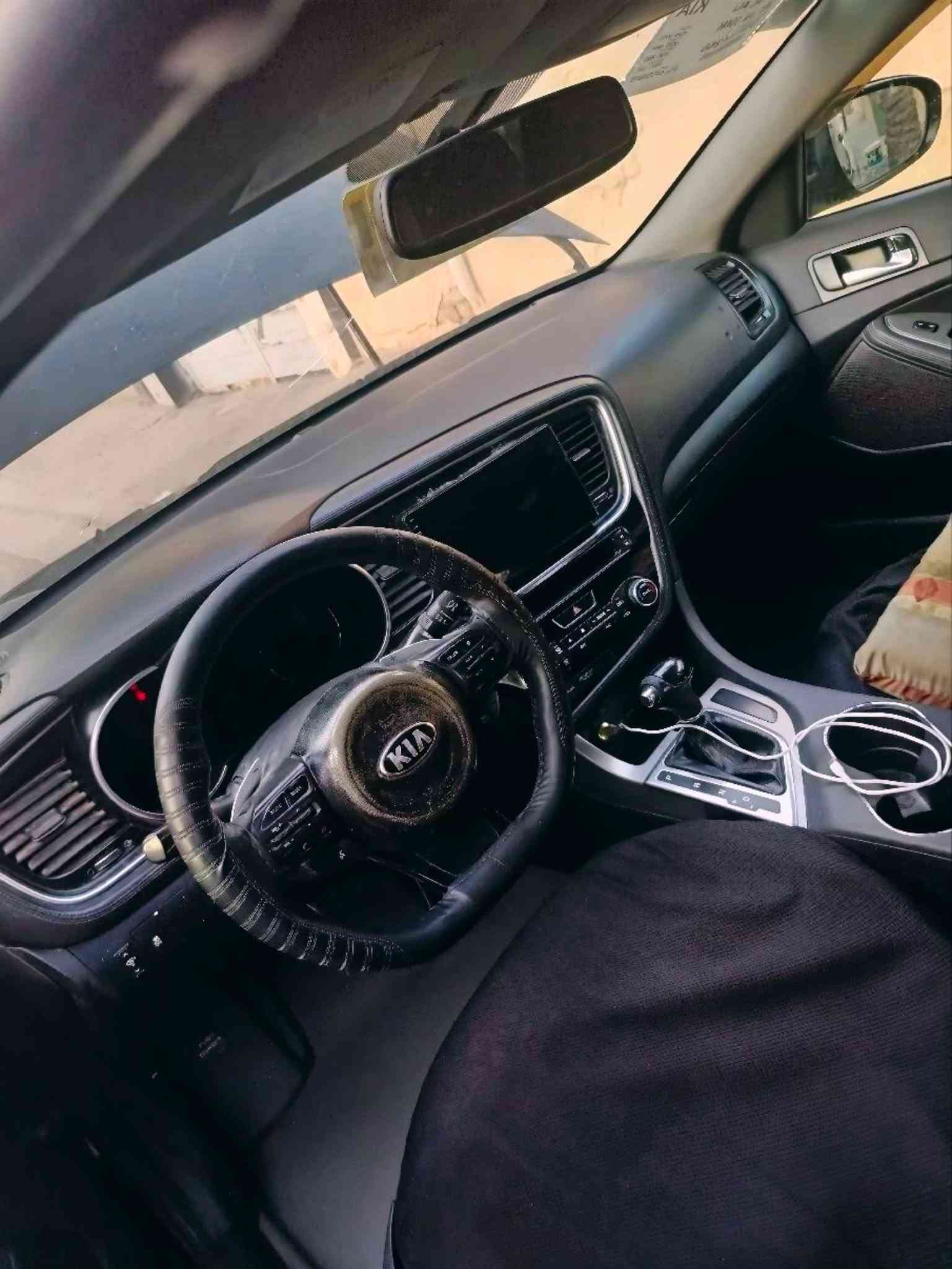 🚘 للبيع كيا أوبتيما 2014 SX
💰 السعر: 88$ وبيها مجال بسيط
📍 الموقع: بغداد – المحمودية
🔹بيع فقط بدون مراوس
🔹 السيارة باسمي، والتحويل ثاني يوم.
🔹 حادثها جاملغ وبنيد، وبيها قطع صبغ للجمالية فقط
🔹 كلشي واضح ومبين بالسونار.
🔹 تبريد ثلج ❄️ قطعتين
🔹 تشغيل بصمة.
🔹 صدر جديد 
🔹 التايرات جديدة
🔹 البطارية جديدة
🔹 منظومة غاز إيطالية، اقتصادية جداً وما بيها صرف؛ تفويلة بـ 12 ألف تمشي تقريباً 400 كم.
📞 للتواصل واتساب: ***********
***********
