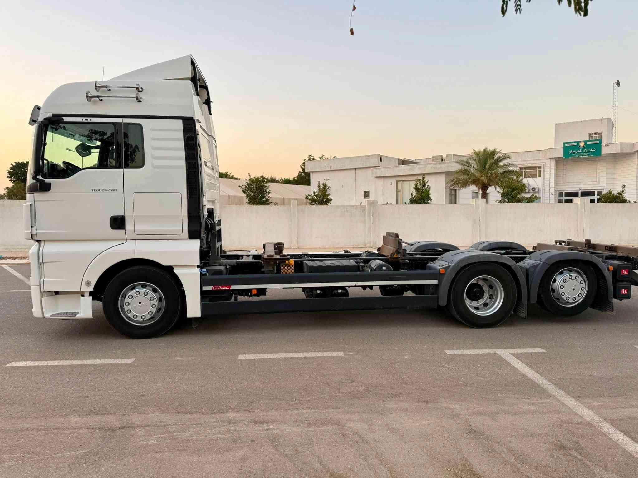 للبيع 
مان تك سوبر 
موديل 2020
حجم 510
فول مواصفات 
عنوان كلار 
شركة جواني سردم 
أوقات الاتصال 9صباحاً حتى 9مساءاً
***********
