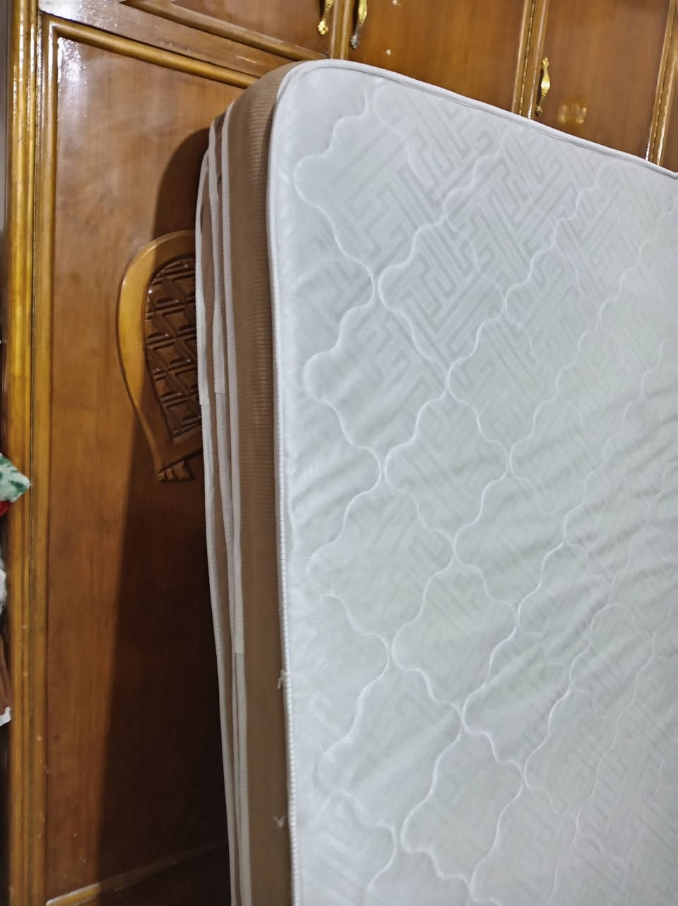 سلام عليكم دوشك طبي درجه اولا اشتريت١٥٠ اريده ٩٠نضيف اخو الجديد لبيع مكان بغداد تصال على الرقم *********** اي
