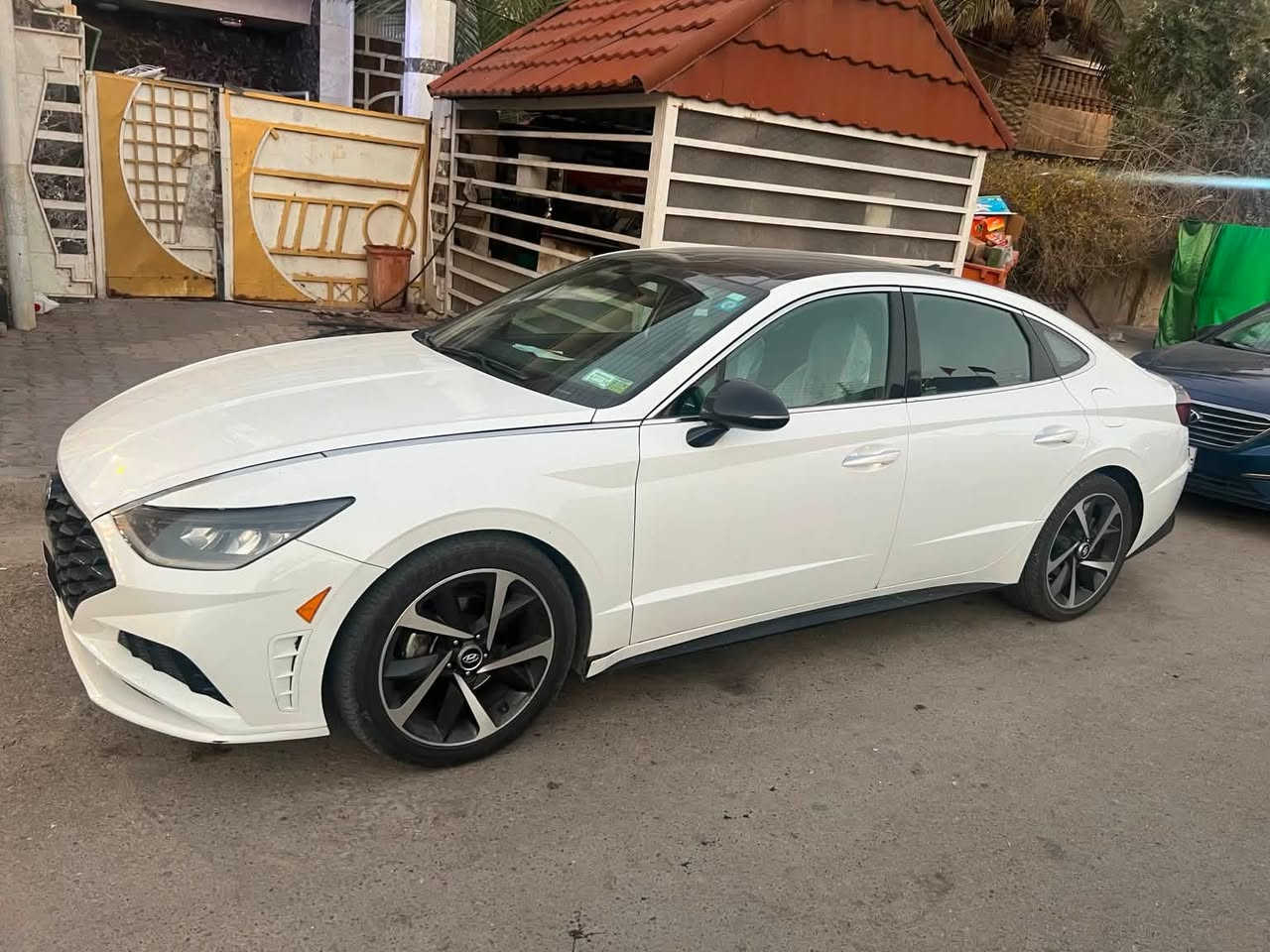🚘 للبيع: هيونداي سوناتا 2022 Limited

▫️ وارد أمريكي 🇺🇸
▫️ اللون: أبيض 🤍
▫️ الممشى: تقريباً 100,000 كم
▫️ الفئة: Limited
▫️ السيارة استخدام شخصي وحالتها جيدة

💰 السعر: 153 
🔹 قابل للتفاوض بالمعقول عند المعاينة.

⚠️ توجد بعض الملاحظات البسيطة:

* لايت السايق يحتاج تصليح.
* يوجد صوت في مشط الستيرن.
* والجاملغ الايمن مصلح ع بارد
وطخات خفيفه بيه

📍 المعاينة: بغداد
📞 للاتصال: ***********

