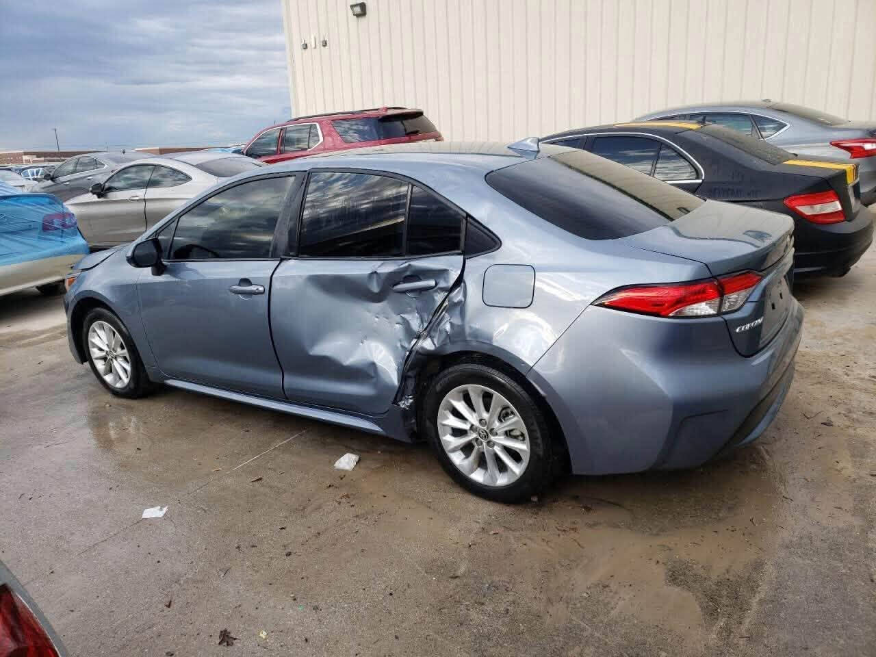 كورلا 22 LE بانزين فقط وارد امريكي الحادث مرفق مع صور  سياره من معمرينها راشين جاملغ كلير 
مكينه 1800 مرغوب
فول موصفات 
دخول ذكي
بصمه تشغيل 
رادار جانبي خلفي امامي 
سايد بريك بصمه 
فتحه سقف 
لايت زنون عالي ناصي بلادي 
بدون يرباك سياره 
ماشيه 59 ميل
رقم اربيل بسمي سياره تحويل شوكت ما تريد
سعر 144 وبيها مجال 
مكاني بغداد مدينة الصدر 
رقمي ***********

نص مكتوب في الصور:
- 46020844