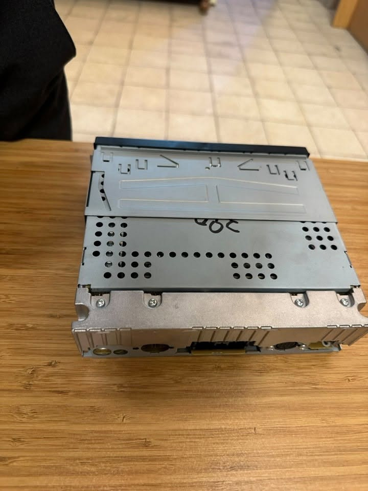 للبيع راديو مسجل ناتيڤا ٢٠٠٨ الاصلي ( ياباني متسيوبيشي ) تفصيخ غير مستخدم .
السعر 150$ ( دولار ) 
للاستفسار الاتصال على *********** 
بغداد
