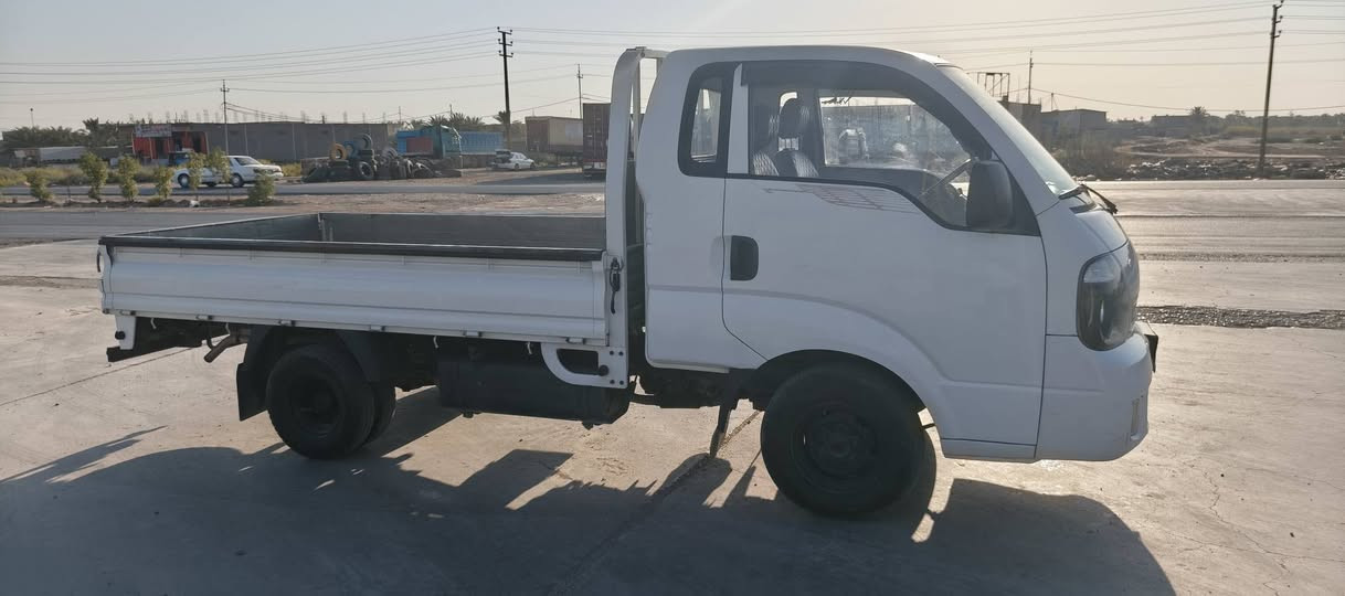 السلام عليكم كيا حمل لبيع 2016
2700 كير محرك اكسن خير من الله 
بيهة صبغ بل باب مال دوسة  سعر 110بيهة مجال
*********** بغداد الكمالية
