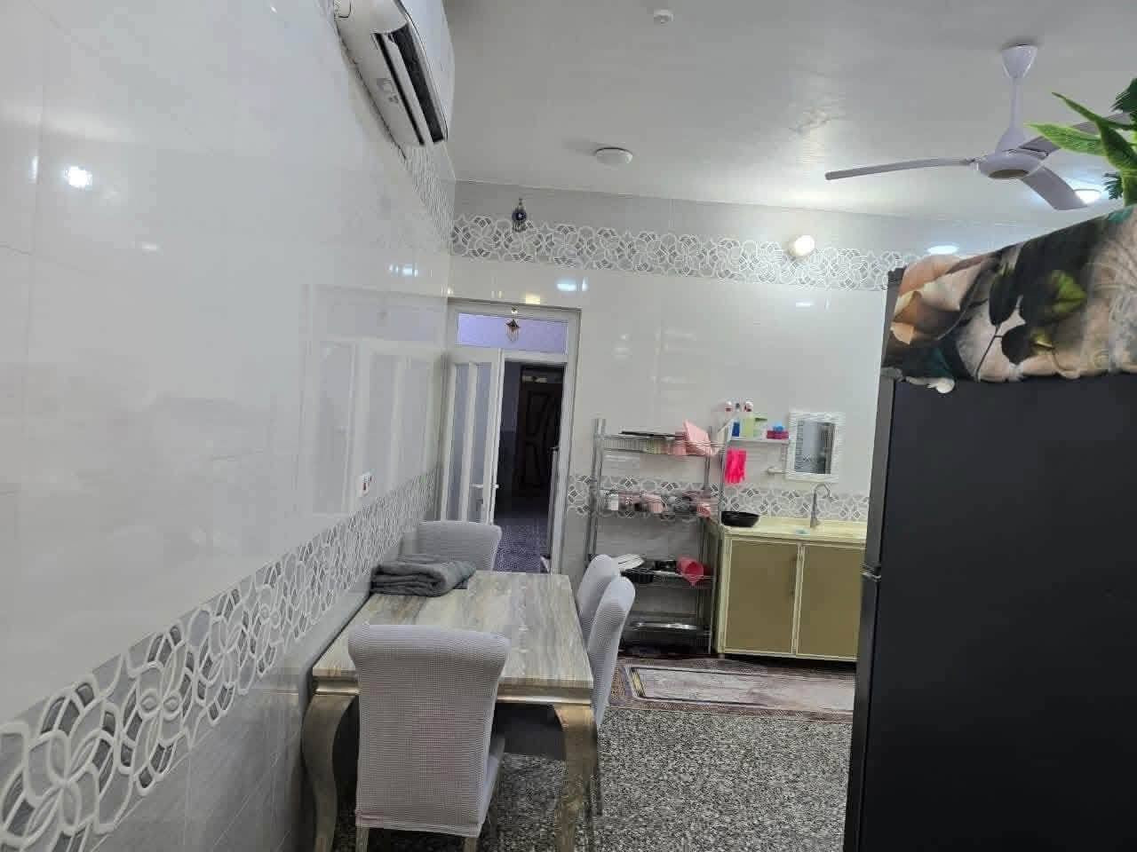 ناصرية الصخيين • ٣٠٠م • ٣ غرف