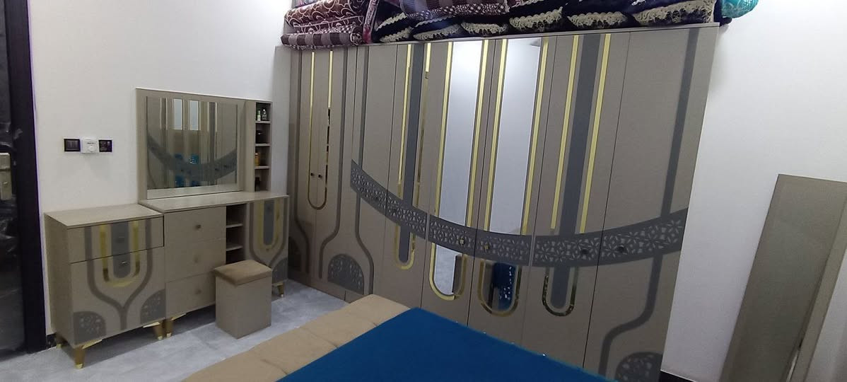 غرفه تركي اللبيع نضيفه أخت الجديده 11قطعه السعر خاص او تصال ***********
