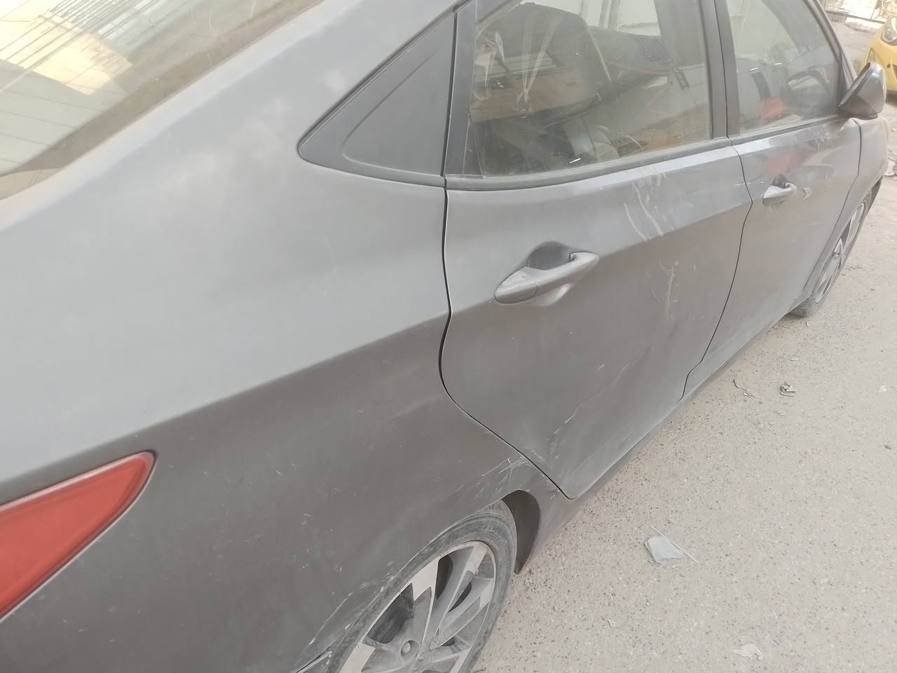 اكسنت ٢٠١٦
محرك ١٦٠٠ gdi 

٤ قطع صبغ ابيع حزام 

البنيد مبدل فقط اصلي نفس اللون

البوب بيها رصعات موضحة بالصور

ماشية ١٠٠ الف ميل 

المحرك  والكير بلادي 

تبريد شغال  

رقم بغداد 

السعر ٨٢ ورقة مع مجال بسيط

***********

بغداد الغزالية
