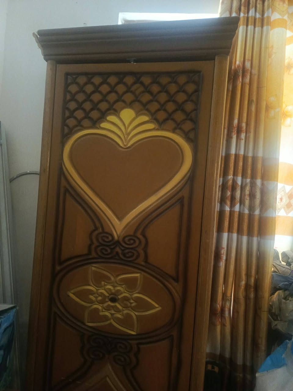 غرفه اخشاب • للبيع