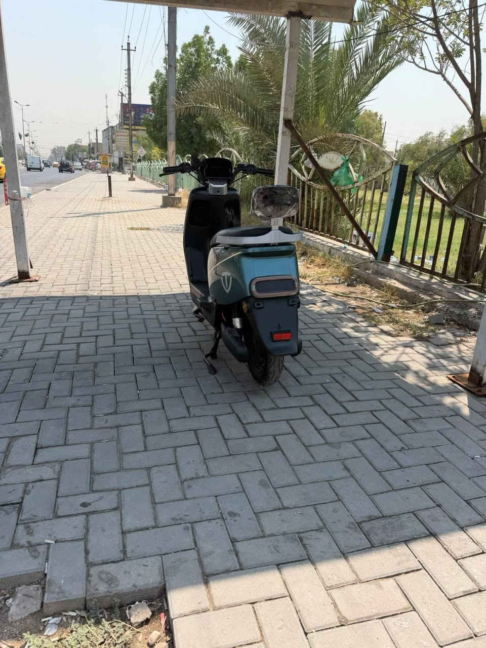 سلام عليكم دراجه ريان موديل 25 
اطي وياه تاير اضافي
تشغيل عن بعد 
6 بطاريات
ماشيه 815 متر 
بيه بك رجوع الى خلف 
مثبت سرعه 
انذار سرقه 
قفل تاير قفل استيرن 
سعر 650 بيه مجال 
مكان بغداد حي العامل 
***********

