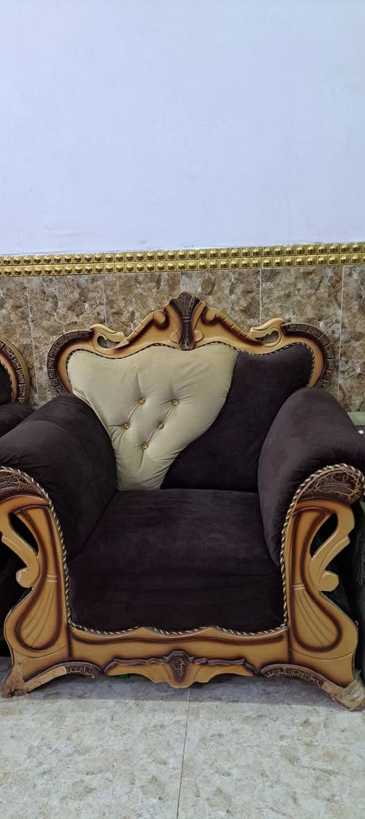 سلام عليكم
تخم لبيع 5قطع 3كرويتات و2كراسي 
تخم نضيف بس هوه مستعمل مو جديد
الشراي ينتصل هاذه رقم او يراسلني
 *********** 
@إشارة
