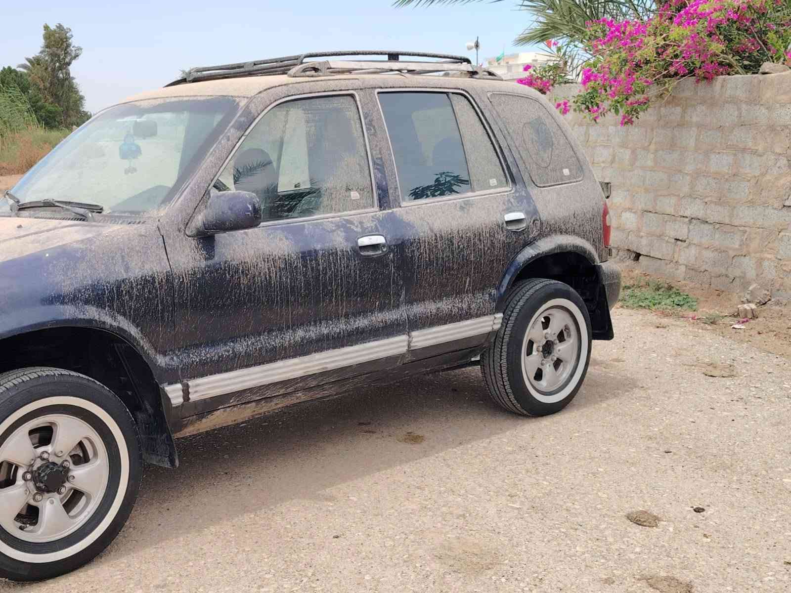 ام عليكم سياره سبورتج قديم للبيع موديل 1993 رقم بغداد نكليزي تحويل مباشر كهربائيات كله شغاله تبريد مايشتغل عاطل كير عادي مكاني محافظة واسط قضاء العزيزيه قرب مطعم عبدالله السياحي السعر 31 وبيه مجال ***********
