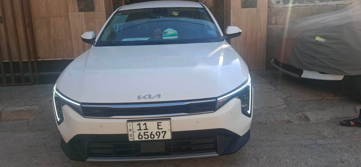 سلام عليكم k4 موديل 25 ماشيه 3 فقط محرك 2000 دوش داخل قرميدي نص فول يعني كفاله كفاله عامه خليجي الدوليه مكانها الدوره ابو دشير ***********
