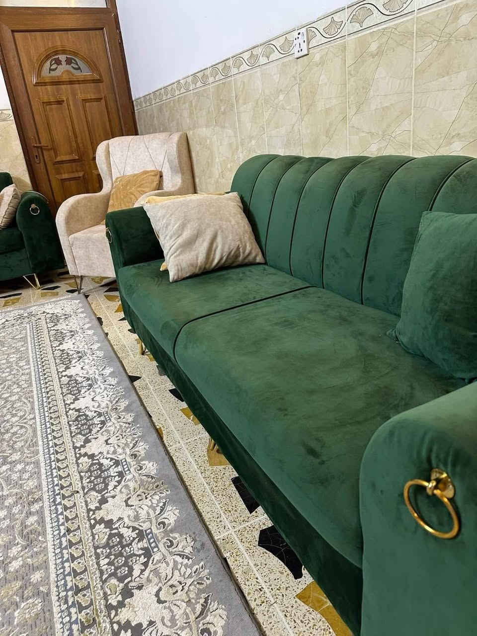 السلام عليكم عندي تخم بعده جديد 10مقاعد *********** أربيل, العراق
