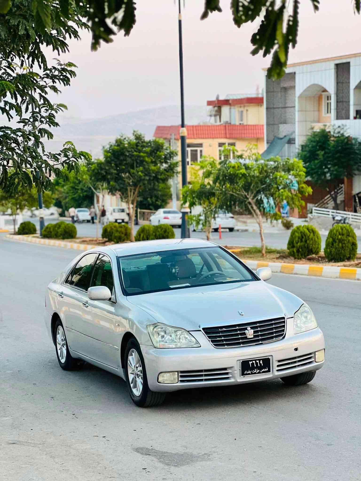 سەرەتا بەناوی خوای گەورە بەس موس ڕەقەم یەک سەیارەکە ھەزار دینار مەسرەفی تیانیە ڕۆنی گئڕو مەکینەی گۆڕاوە 182دودوگمە کامیرەو شاشە یەک پارچە بۆیاخی ئەوروپا سۆنەرم داناوە55گەلا مەجالئ زۆر زۆر کەم لەدەربەنیخانم***********   کۆد کراوە

