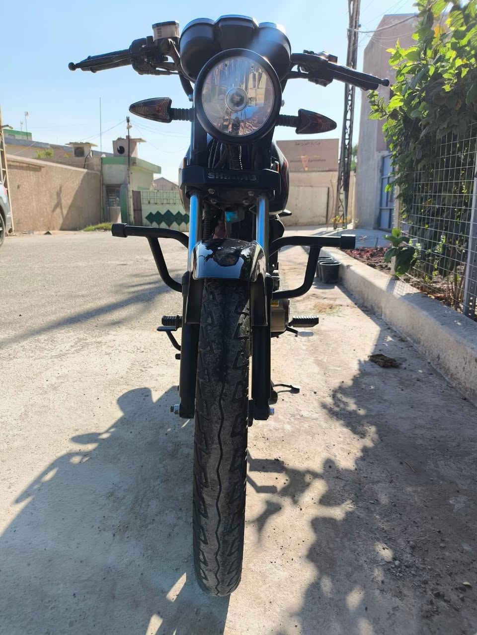 دراجه للبيع الدرجة جديده اوراقه كامله ماش7114 موديل 23 استخدامي قليل جداً للتواصل واتساب ***********
