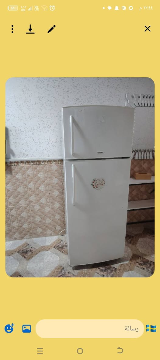 ثلاجه للبيع 12قدم سعر على خاص وعلى هذا رقم ***********

