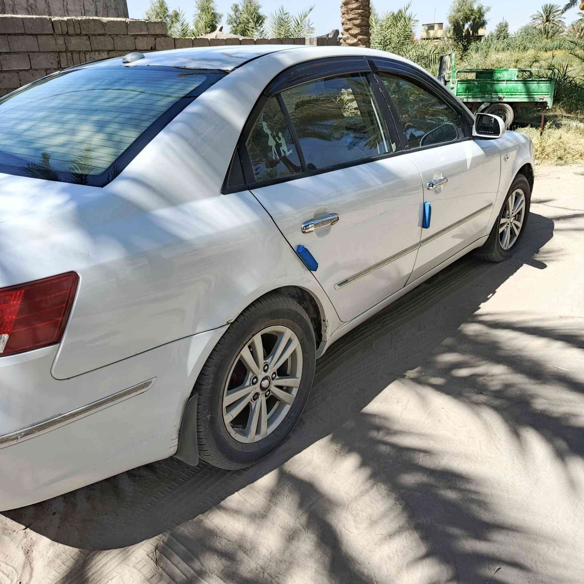 السلام عليكم 
سياره سوناتا دوش اربع حساس
موديل 2009 خليجي 
رقم بابل نكليزي 
محرك برغي مامفتوح بي 
وكير مكفولة سياره حلوه 
العنوان بابل سياحي 
سعر 97 وبيه مجال 
اتصال 
***********

