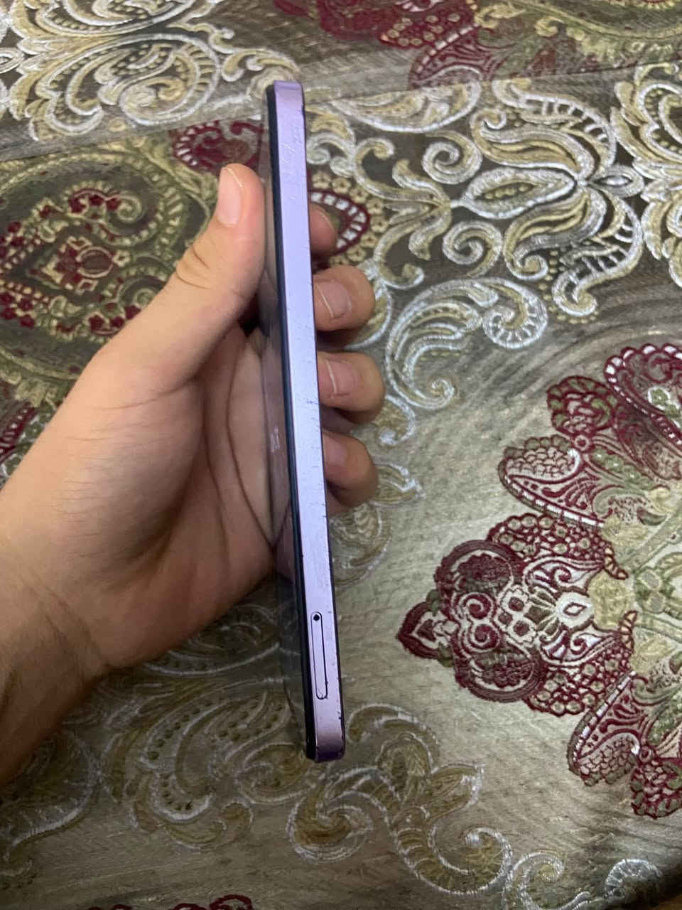 السلام عليكم 
هونر X6b للبيع 
يحتاج بس شاشه فقط
مابي شي كله شغال بس الشاشه مكسوره وتشتغل هم
مكاني بغداد الدوره
رقمي ***********
