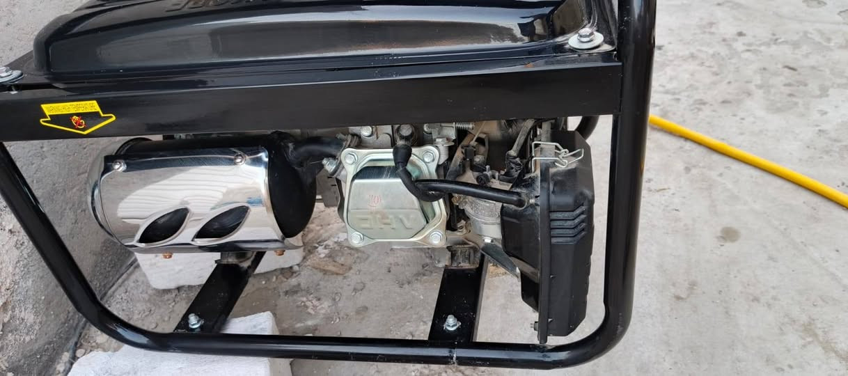مولده ما مستعمله مامحطوطلها دهن ولا بانزين ولا مشغلها جديده بالباكيت مكانها كربلاء حي ميثم التمار.
