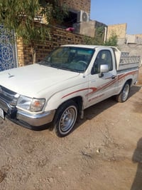 هايلكس • ٢٠٠٢ • رقم انكليزي