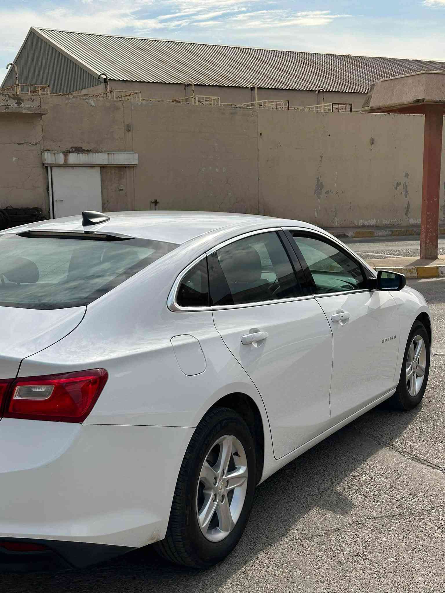 🚘 للبيع شفروليه ماليبو 2024 LS

سيارة مرقمة اربيل 

تحويل و غرامة شرط

🔹 Chevrolet Malibu LS
 🥢ضرر : فقط جاملغ كدام بدون دواخل بدون ارباك بشرط
🔹 السنة: 2024
🔹 المحرك: 1.5L Turbo – 4 سلندر🔹 
🔹 القير: CVT أوتوماتيك
🔹 الدفع: أمامي FWD🔹 
🔹 الجنوط: ألمنيوم 16 إنش
🔹 الشاشة: 8 إنش
🔹 Apple CarPlay + Android Auto
🔹 كاميرا خلفية🔹
🔹 نظام مانع التصادم والفرملة التلقائية
🔹 تنبيه مغادرة المسار والمساعدة على البقاء في المسار
🔹 تنبيه المشاة أمام السيارة
🔹 مثبت سرعة
🔹 مقاعد قماشية
🔹 مقاعد خلفية قابلة للطي 60/40🔹
✅ ممشى سياره 53000mil
📌 السيارة نظيفة وجاهزة للاستخدام.

💰 السعر: ______ خاص
📍 الموقع: عقرة .دهوك______
📞 للاستفسار: ______***********
