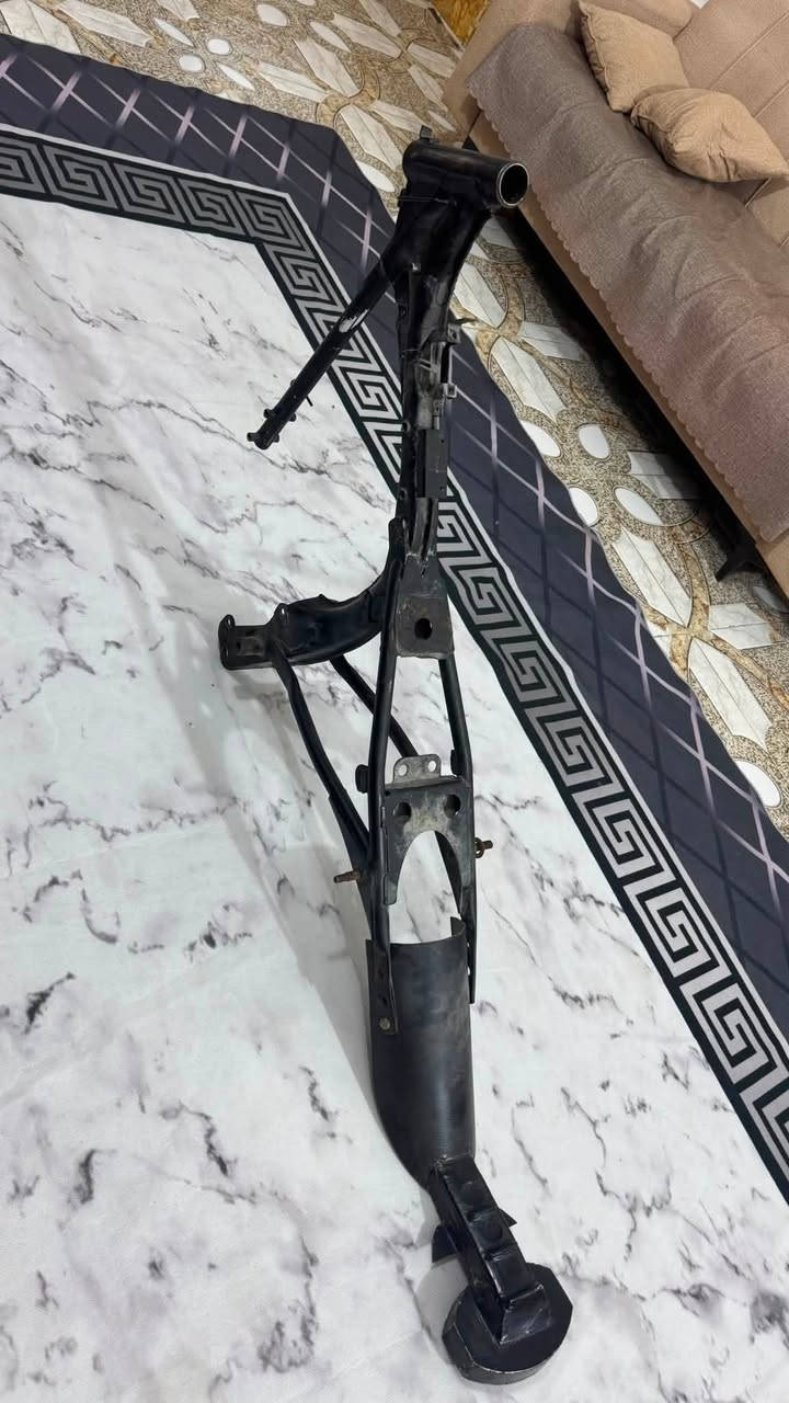 السلام عليكم رجعنالكم لساحه وين لفقير عمي 😅 شاصي ارشه اوراق اوراق اصولي مديل 15 مكفول من الزلغ  محكوك ومصبوغ وكامل مكاني ناصريه مركز لشراي بخدمته*********** 🩷
