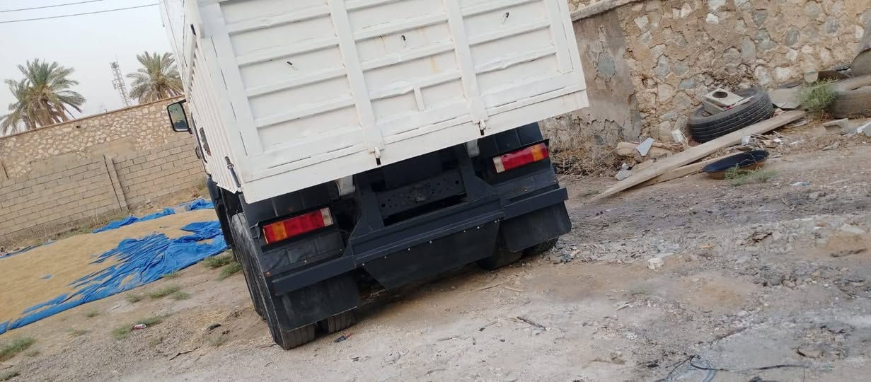 سكانيه بومه ٢٠٠٤للبيع
فول موصفات سياره ما مشايه كاتي مرقم واكف 
سنويه ساقطه 
بودي لا محمل حصو ولا رمل  
سياره خير من الله 
سنويه ساقطه  سكس ويل دبل قمراه 
مجموعه فالغو 
لاستفسار  ***********
