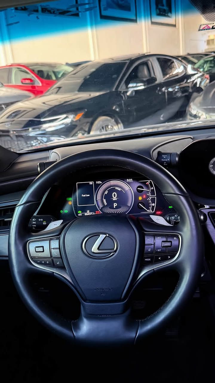 LEXUS 2024 ES300 hybrid
سياره بدون سبخ 

سياره موجود بل اربيل في شركه نورالبصره 

رقم مال صاحبو :***********واتساب
الاستفار مزكين
