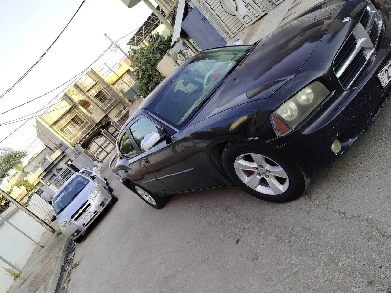 السلام عليكم ورحمة الله جارجر  للبيع موديل 2008 السيارة بيها جاملغ امامي وجاملغ خلفي صبغ السيارة ماشية 260 حقيقي ملاحظة ابيع مكينة يردلها
السعر 90 مكان السيارة الموصل للاستفسار الاتصال على الرقم
***********
***********
