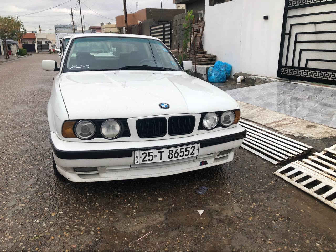 Bm 92فول. رقم كركوك. تحويل وكاله. بطاقه بنزين. موجود 525كيرتماتيك *********** Singapore
