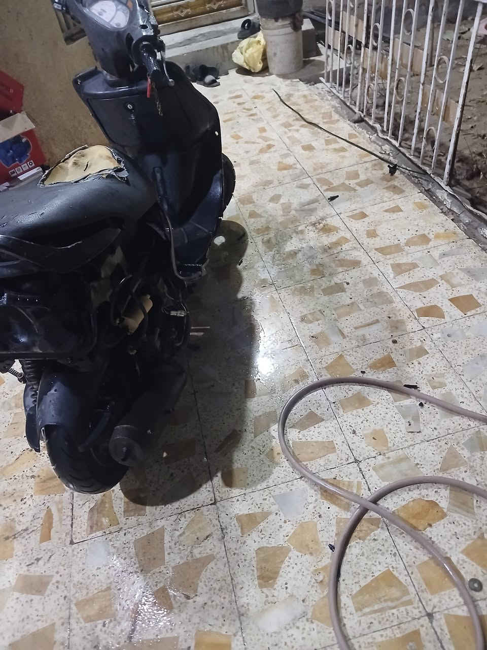 سلام عليكم عدي فراشه لبيع دراجه بدون كفرات عله حطته كهربايات كلهن شغاله مكينته ناعمه سعر 250مكاني لمطيحه***********
