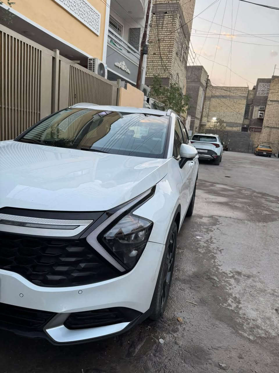 كيا سبورتج مديل 2025 وارد خليجي ماشة 23 الف 
فول مواصفات عدة الفتحة نضام كار بلي حساسات 
تشغيل عن بعد اشاير ترحيب بل مري وبكلايت 
بيهة بل جاملغ المامي مال السايق كد اربع اصابع لو شبر بارد مصبوغ وبيهة رصعة خفيفة بل باب الصدر الهاتف***********العنوان زيونة قرب ساحت ميسلون 
السعر 214 بيهة مجال قليل
